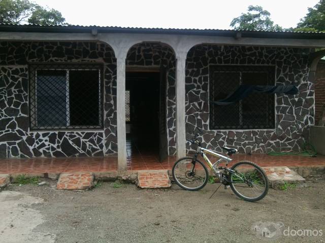 Se vende casa con 5 cuartos y 1 baño en Rivas, Nicaragua US$ 50,000 (Negociable) - 1