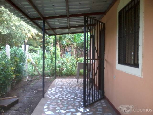 VENDO CASA CON TERRENO NEGOCIABLE  EN CARRET. TICUANTEPE - 6