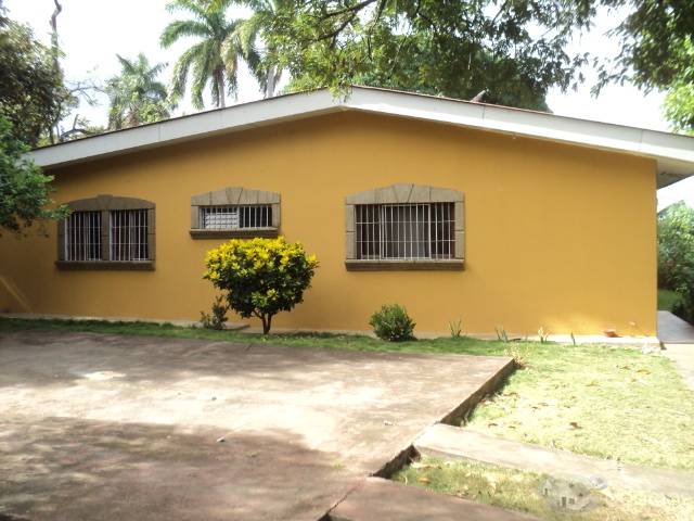 Casa con Terreno - 1