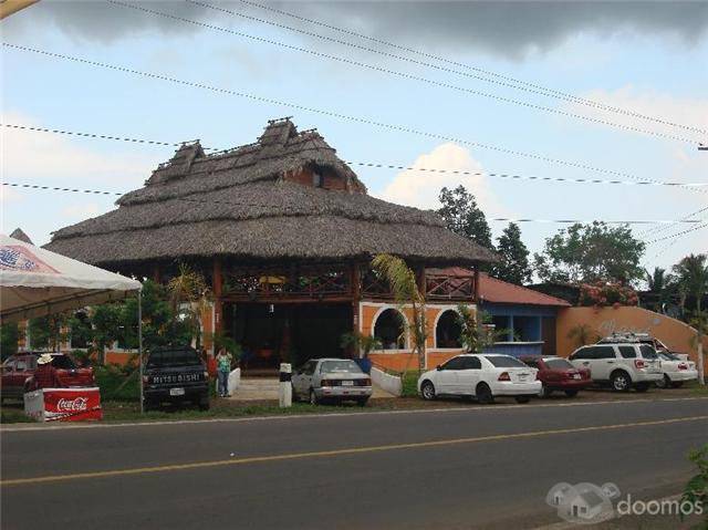 Terreno con modulos y restaurante de dos pisos, incluye en la venta proyecto turistico - 2